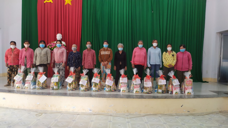 Đóng góp cho hoạt động chăm lo “Tết vì người nghèo Xuân Nhâm Dần năm 2022”